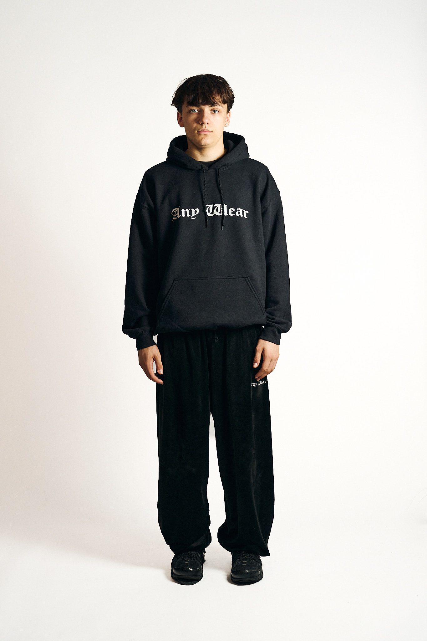 Gothic BASIC Velvet Black - obrazek 4