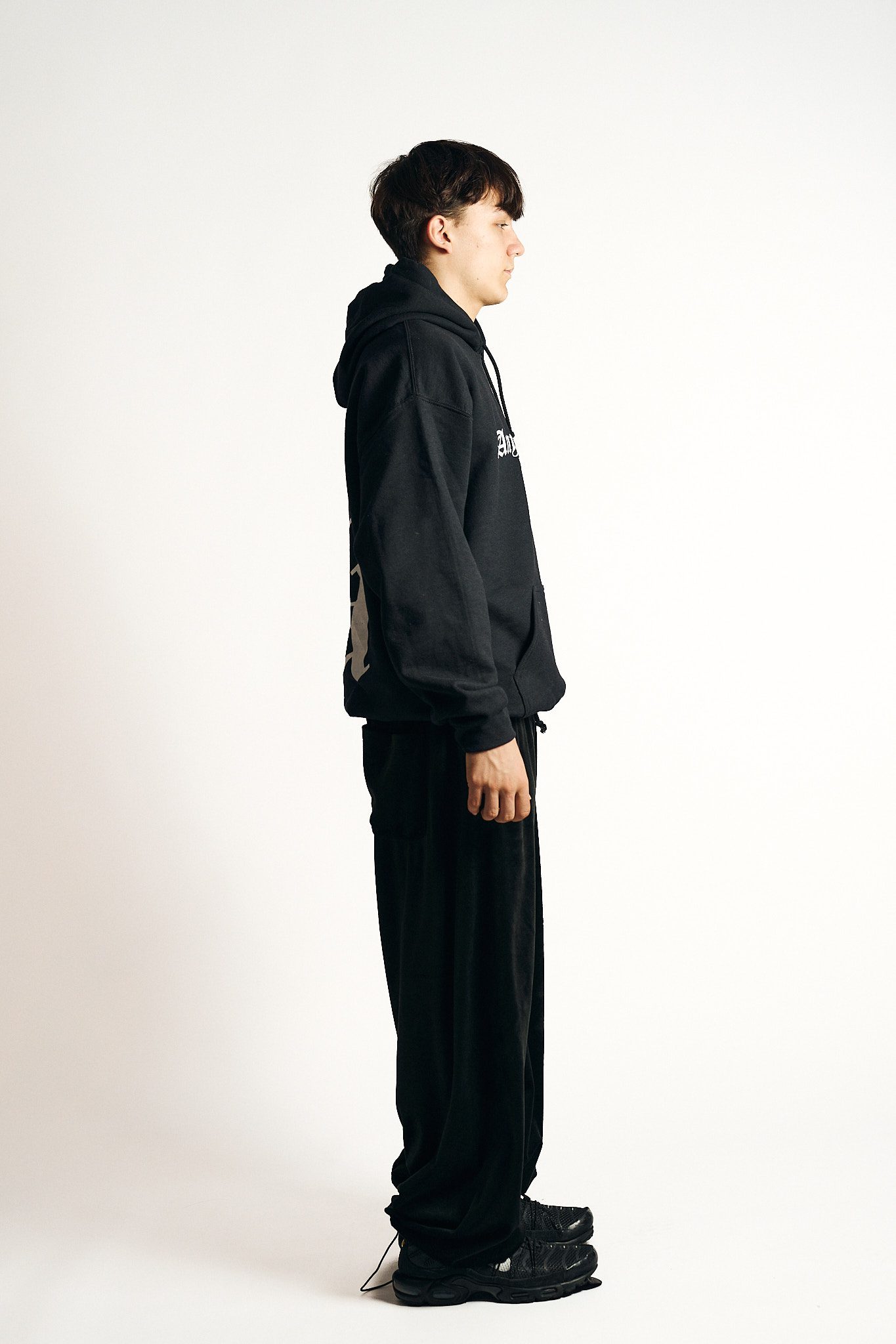 Gothic BASIC Velvet Black - obrazek 11