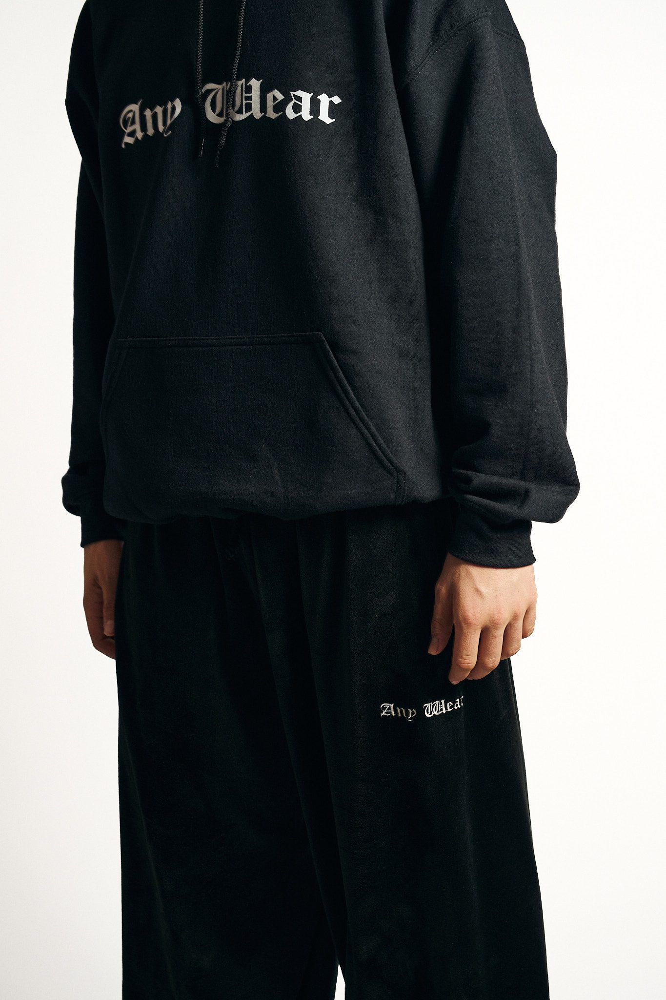 Gothic BASIC Velvet Black - obrazek 12